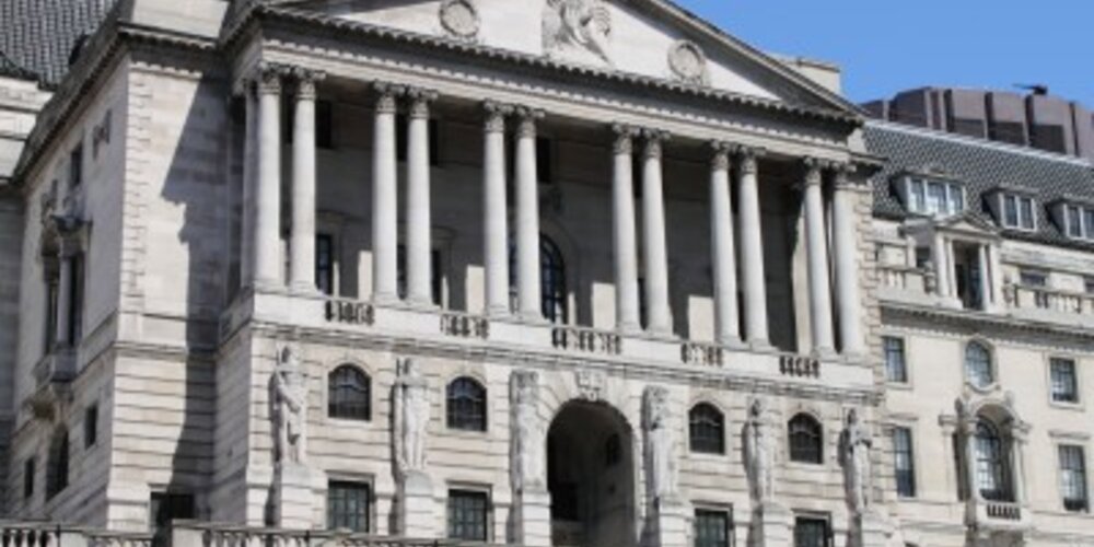 Bank of England holds interest rates at 0.5%